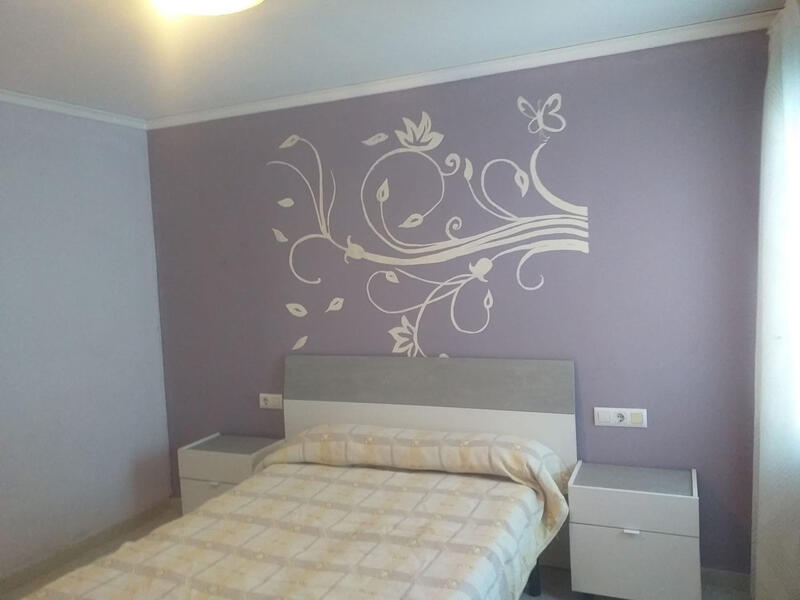 2 slaapkamer Gezinswoning Te koop