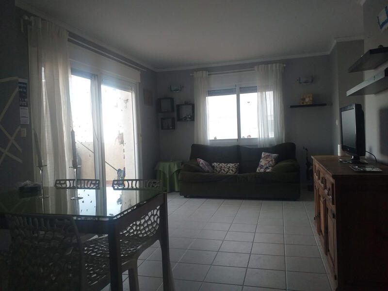 2 slaapkamer Gezinswoning Te koop