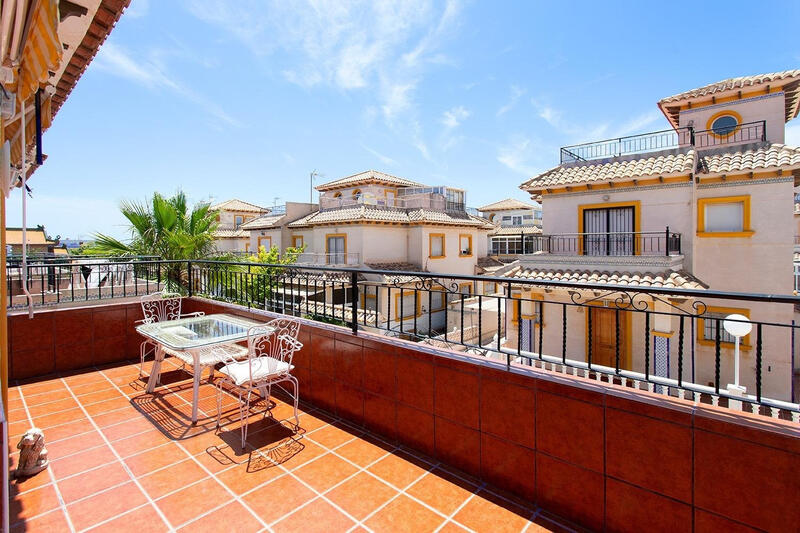 2 Cuarto Dúplex en venta