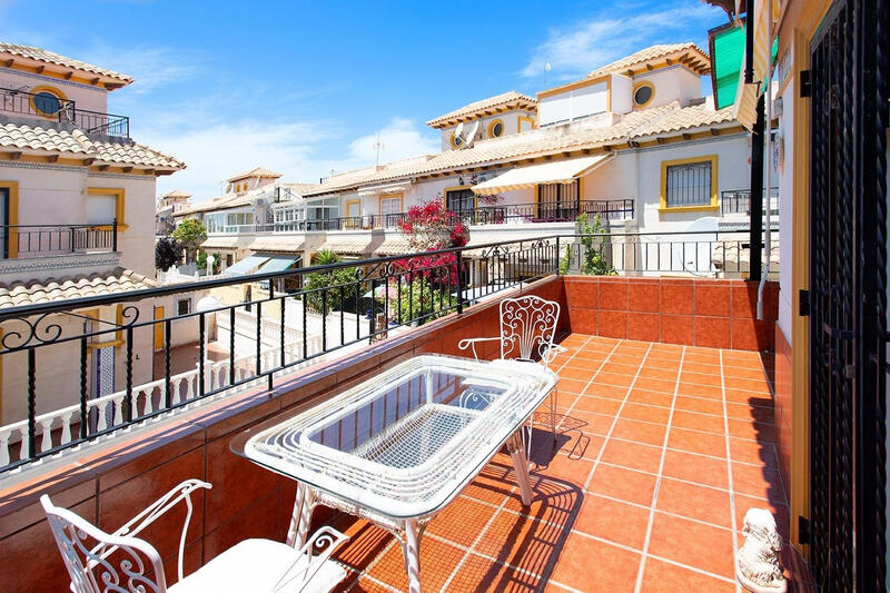 2 Cuarto Dúplex en venta