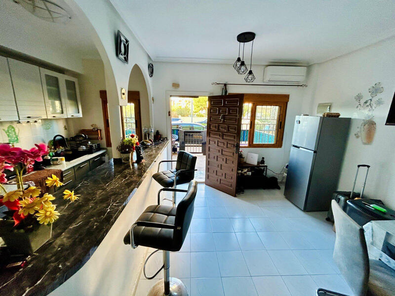 2 bedroom Duplex for sale