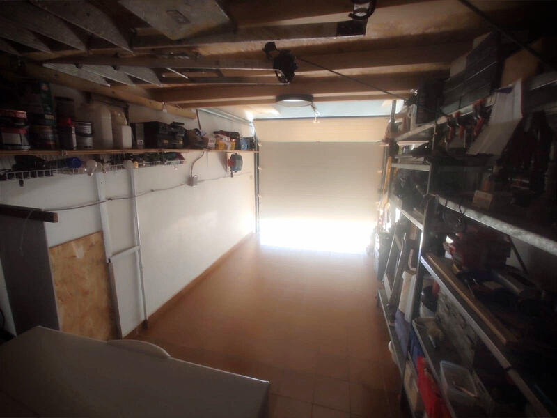 3 slaapkamer Gezinswoning Te koop