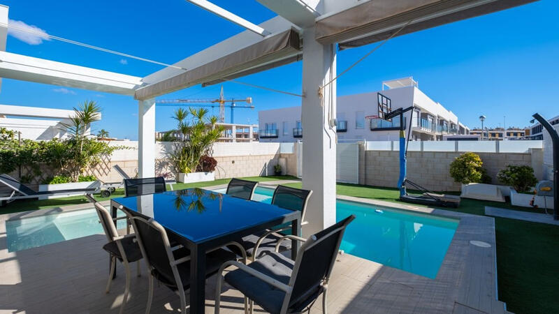 3 bedroom Villa for sale