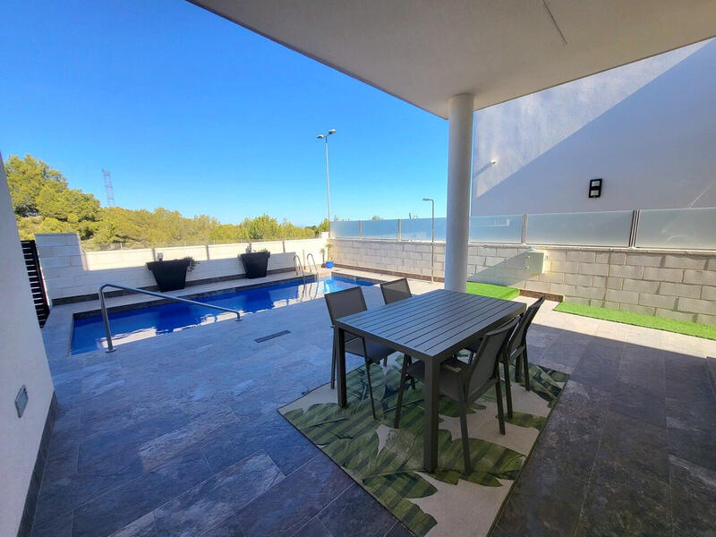 5 bedroom Villa for sale