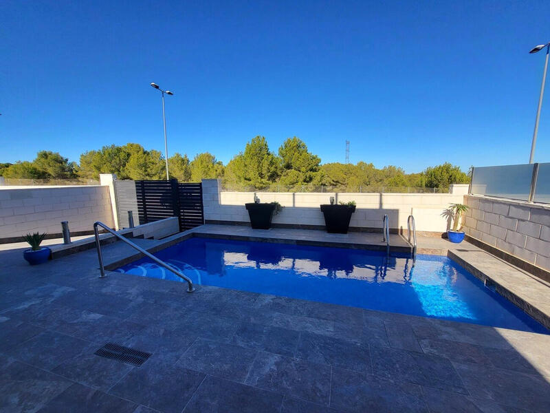 5 bedroom Villa for sale