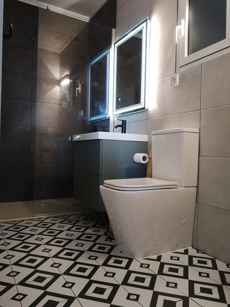 3 bedroom Apartment for sale
