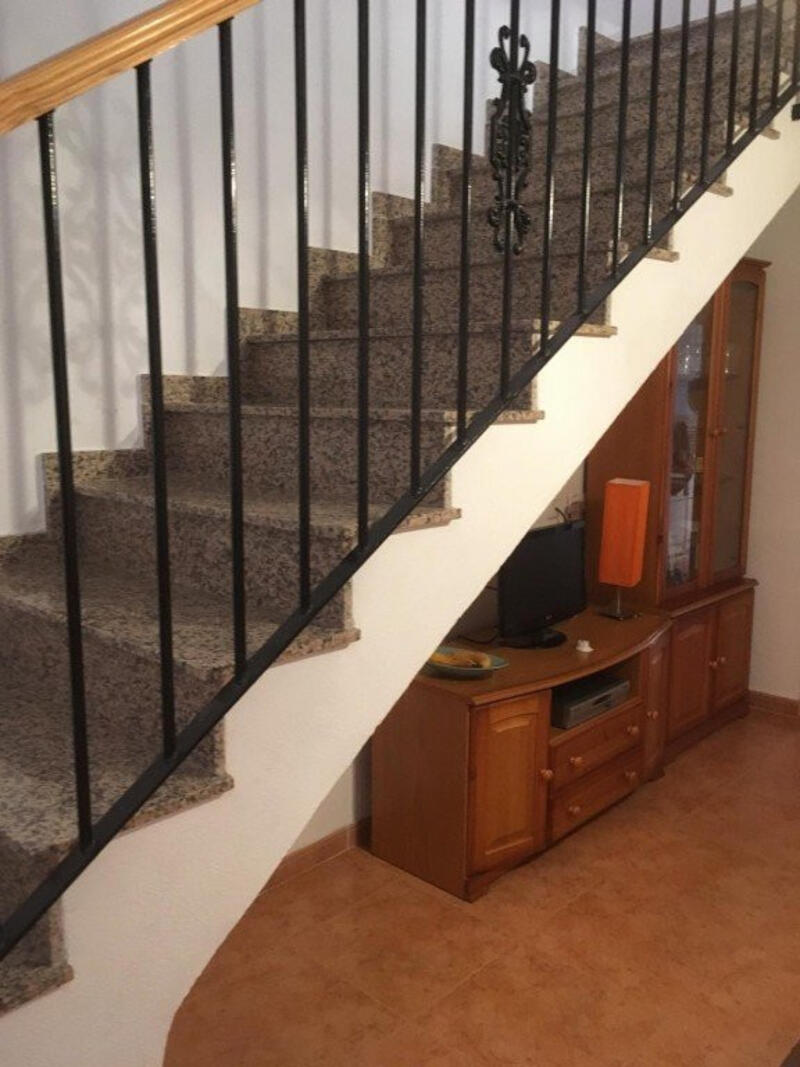 4 bedroom Townhouse for sale
