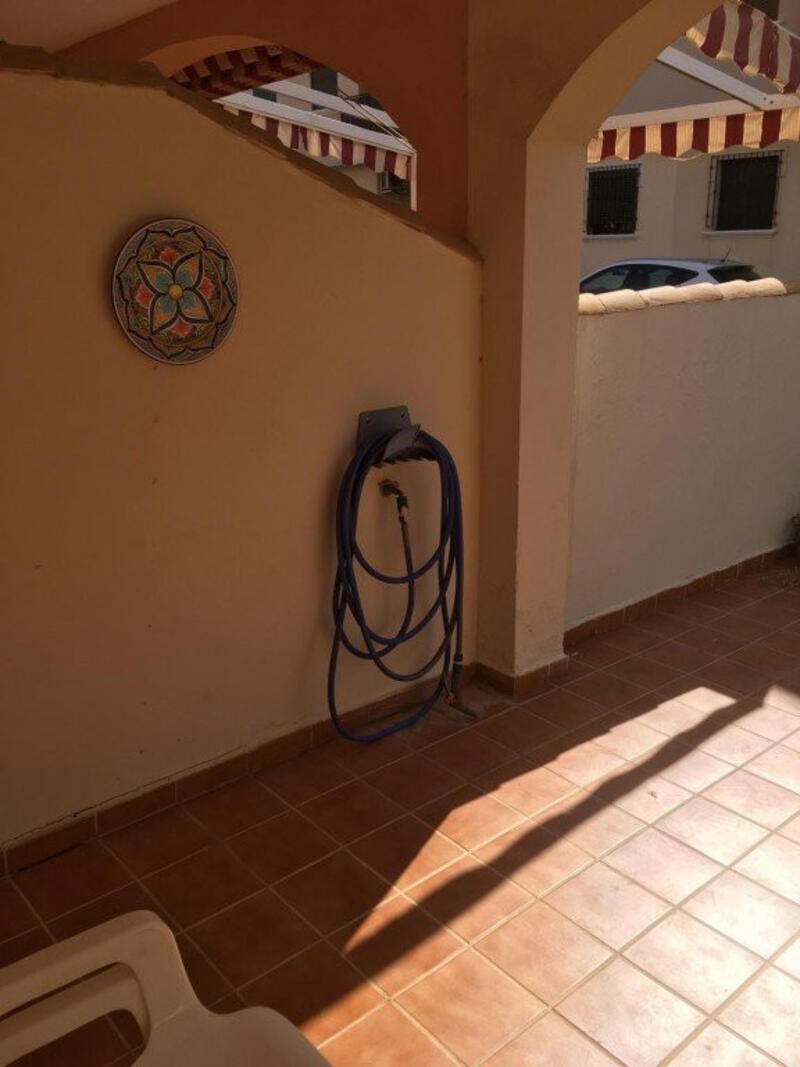 4 bedroom Townhouse for sale