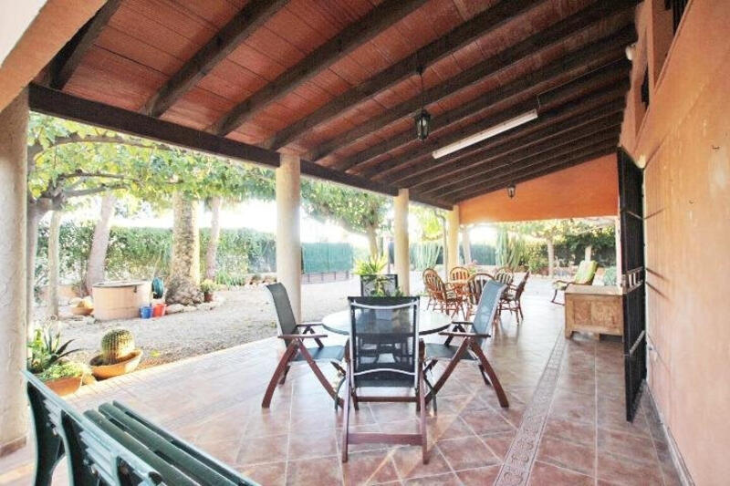 5 bedroom Country House for sale
