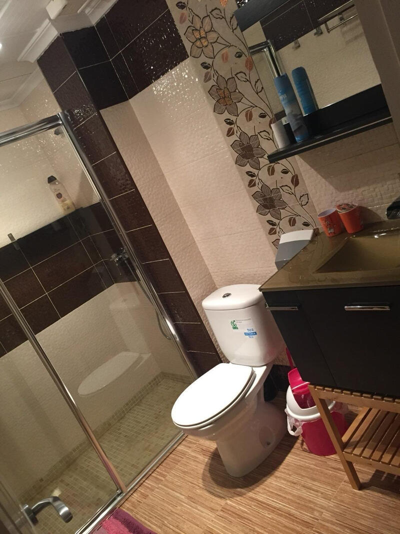 4 bedroom Apartment for sale
