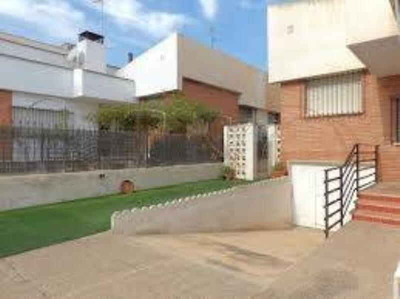 Villa en venta en San Pedro del Pinatar, Murcia