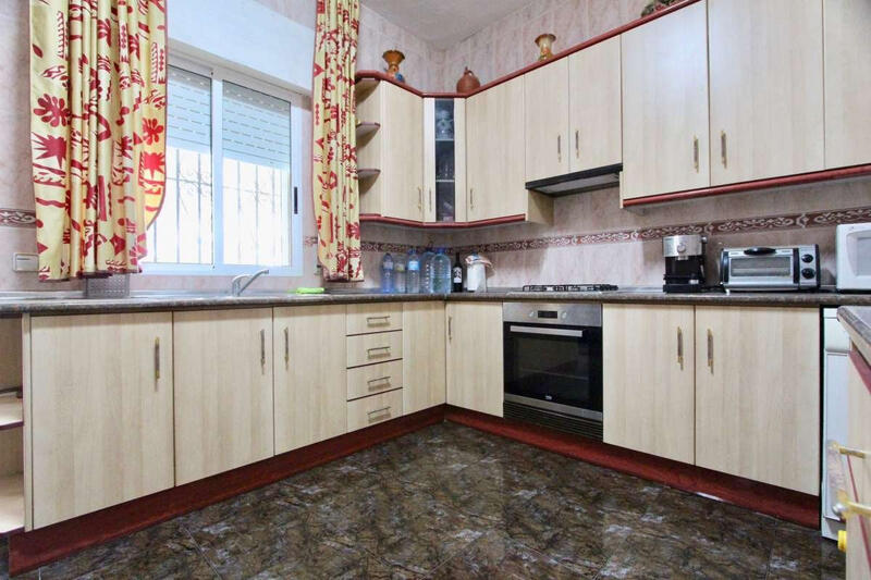 6 bedroom Villa for sale