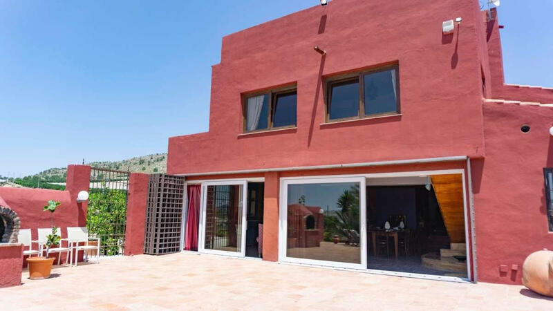 4 slaapkamer Landhuis Te koop