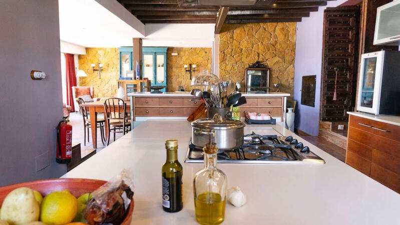 4 slaapkamer Landhuis Te koop
