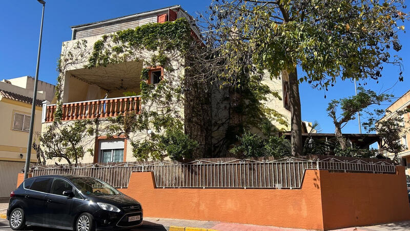 3 Cuarto Villa en venta