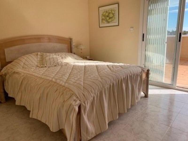 4 Cuarto Villa en venta