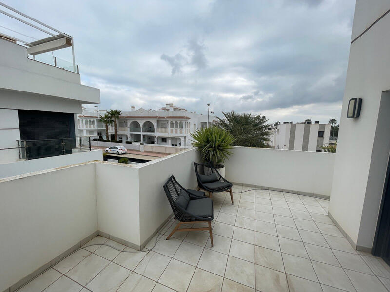3 Cuarto Villa en venta