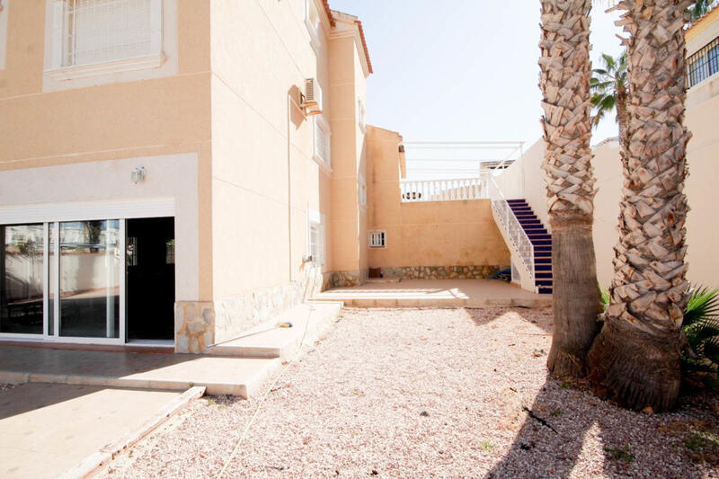 5 bedroom Villa for sale