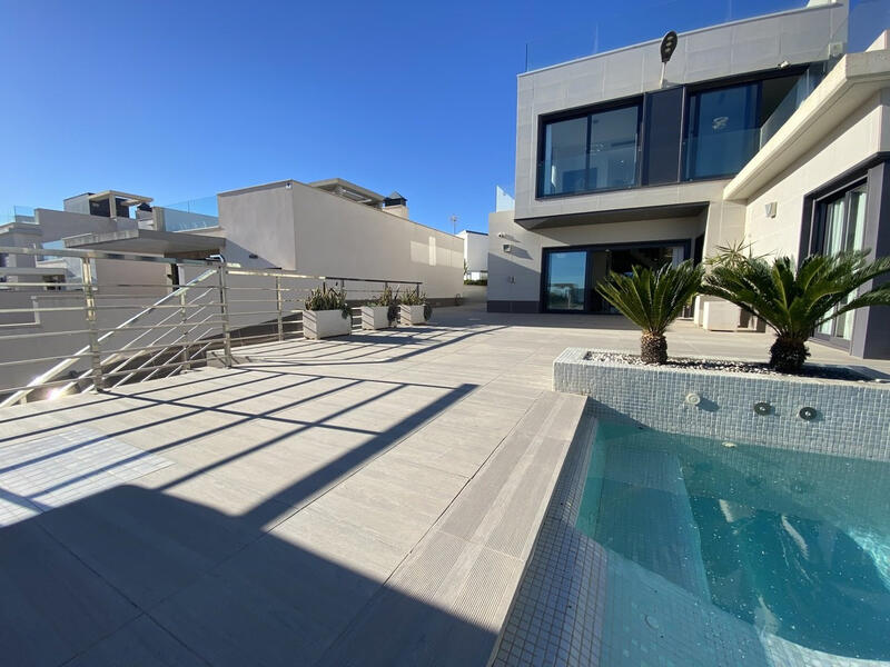 5 soverom Villa til salgs