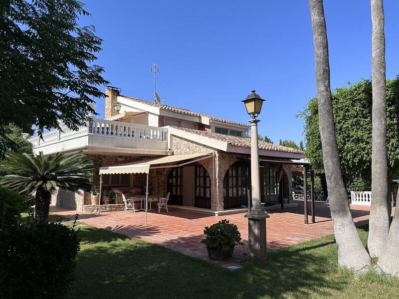 5 chambre Villa à vendre