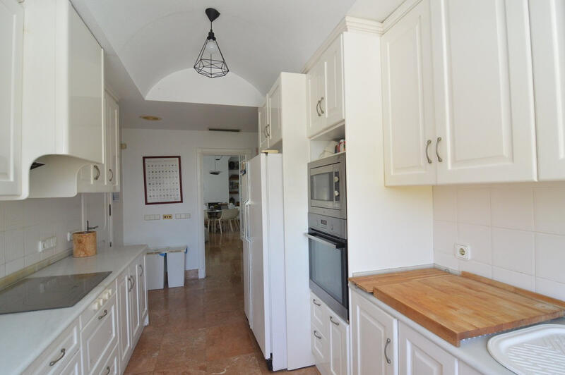 4 Schlafzimmer Villa zu verkaufen