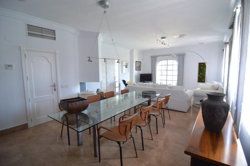 4 Schlafzimmer Villa zu verkaufen