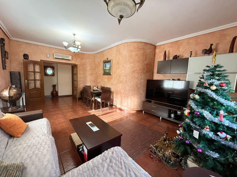 3 bedroom Townhouse for sale