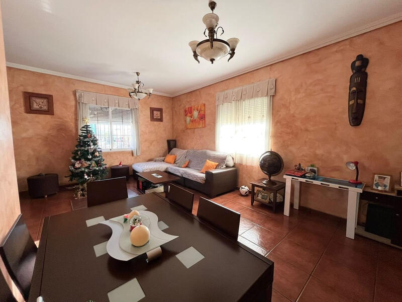 3 bedroom Townhouse for sale