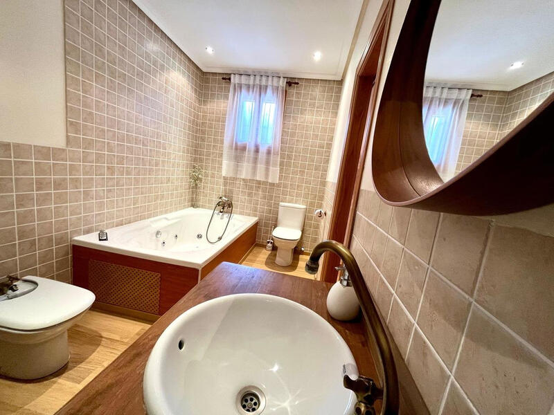4 chambre Auberge à vendre