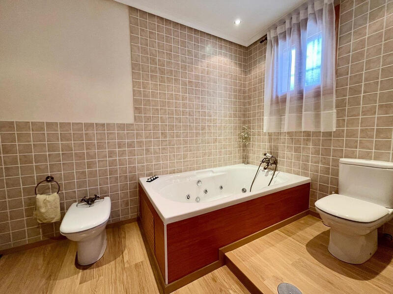 4 chambre Auberge à vendre
