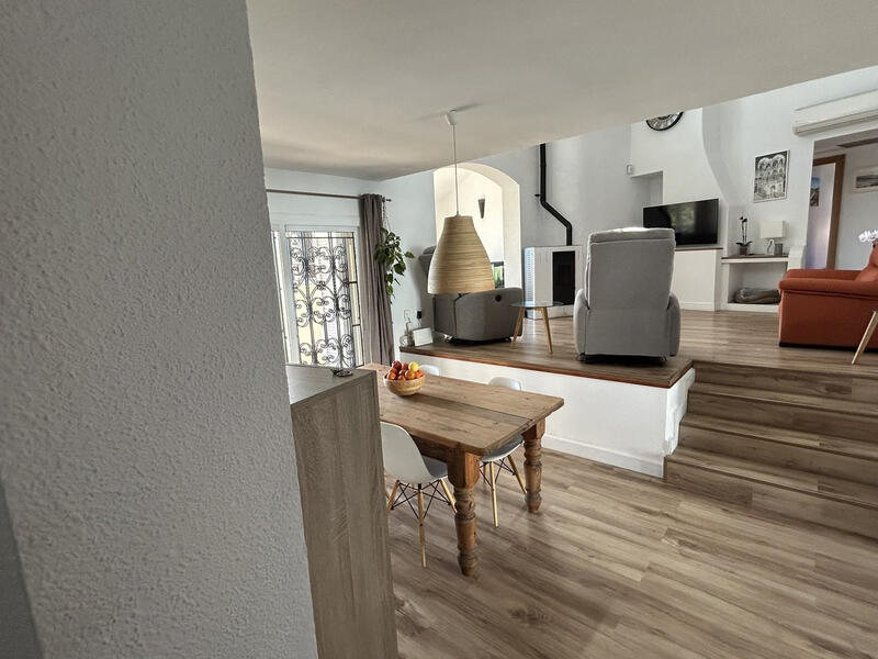 4 bedroom Villa for sale