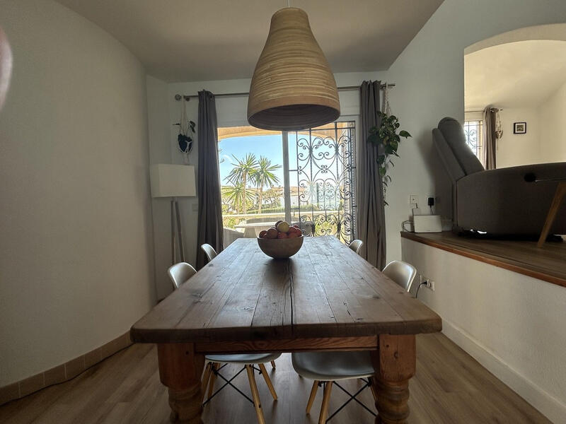 4 bedroom Villa for sale