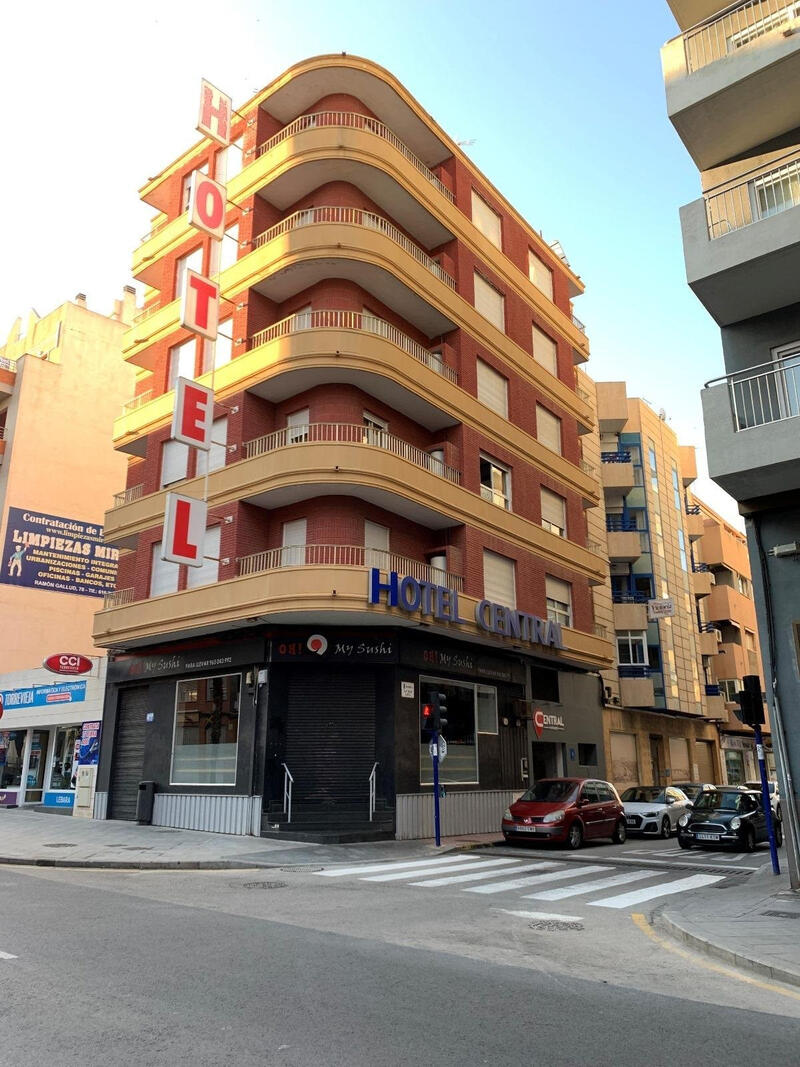 Annen til salgs i Torrevieja, Alicante