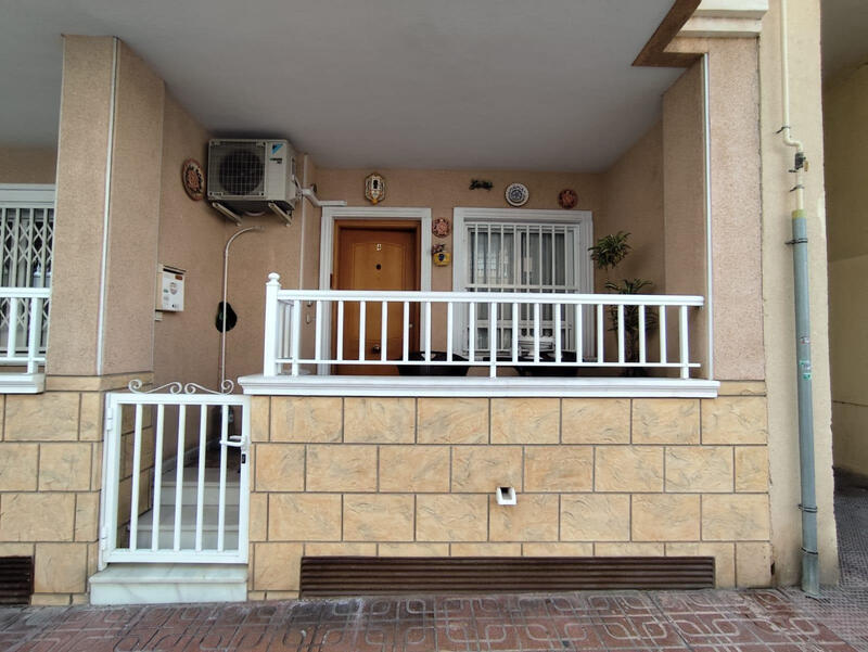 Lägenhet till salu i Torrevieja, Alicante