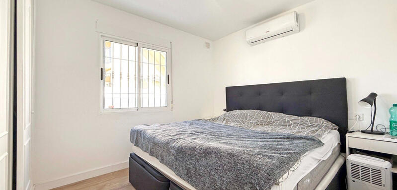 4 slaapkamer Gezinswoning Te koop