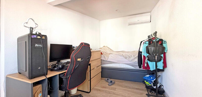 4 slaapkamer Gezinswoning Te koop