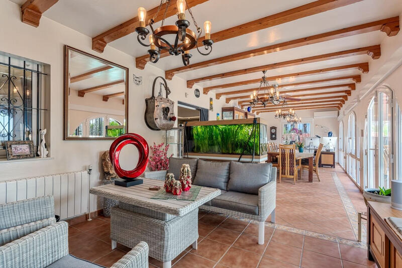 4 Schlafzimmer Villa zu verkaufen