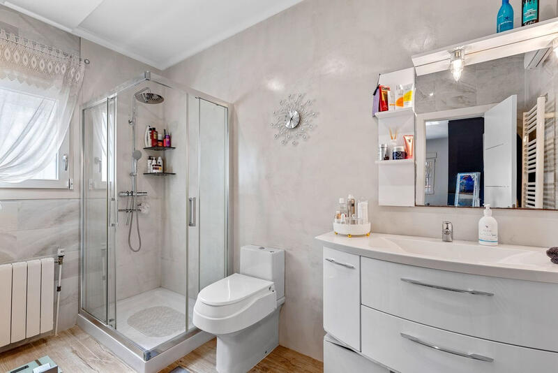 4 Schlafzimmer Villa zu verkaufen