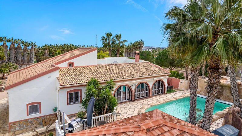 4 Schlafzimmer Villa zu verkaufen