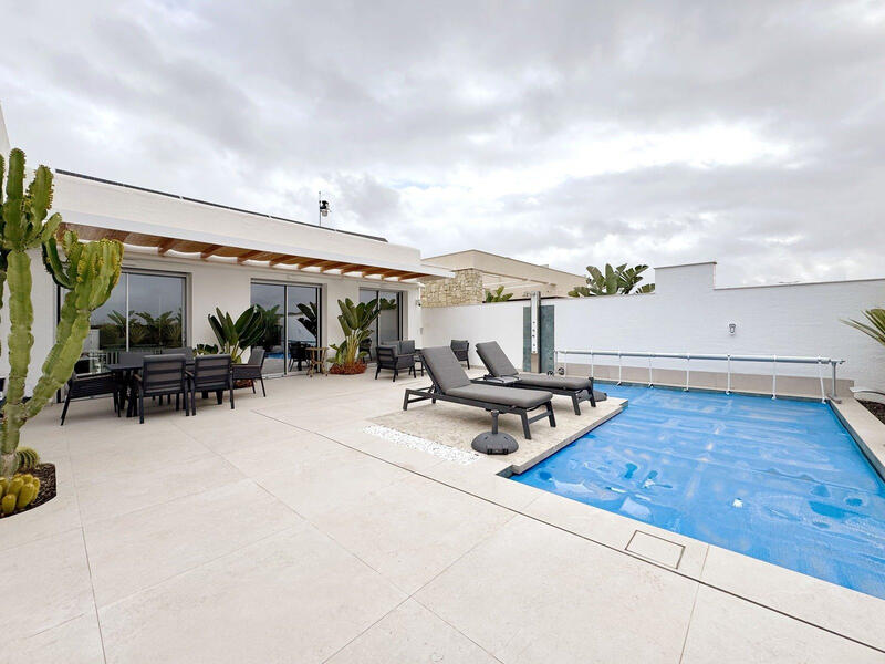 3 Cuarto Villa en venta