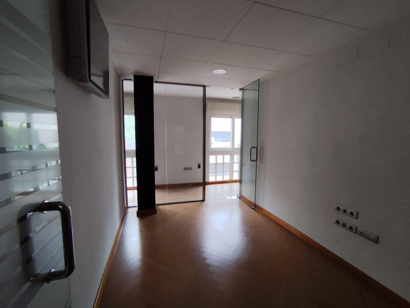 7 bedroom Apartment for sale