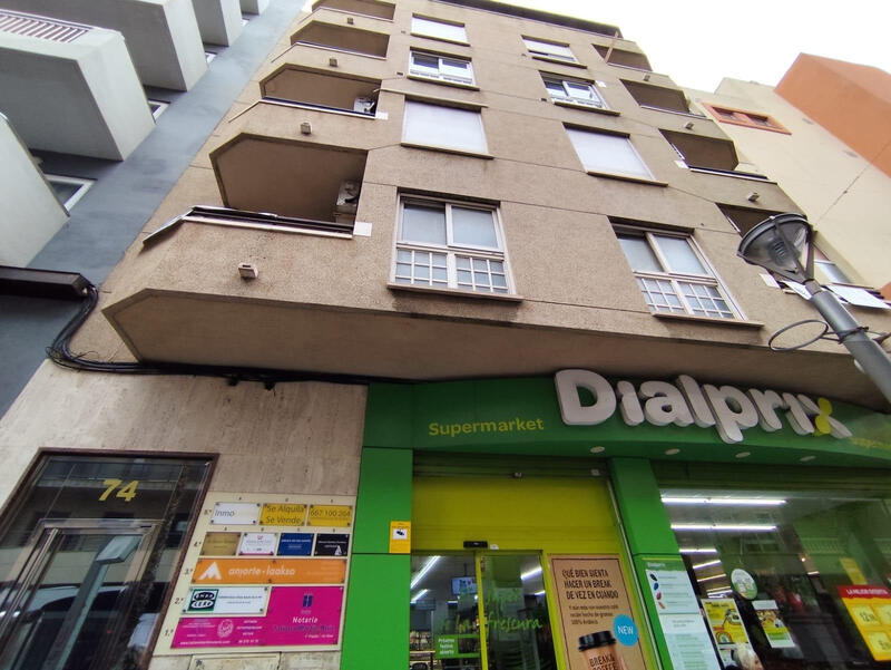 7 bedroom Apartment for sale