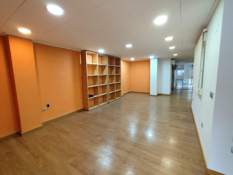 7 bedroom Apartment for sale