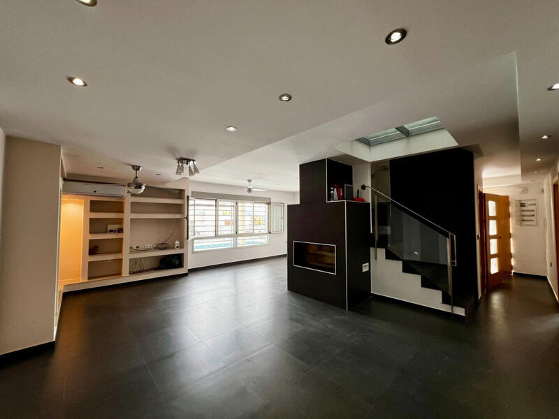 4 Schlafzimmer Villa zu verkaufen