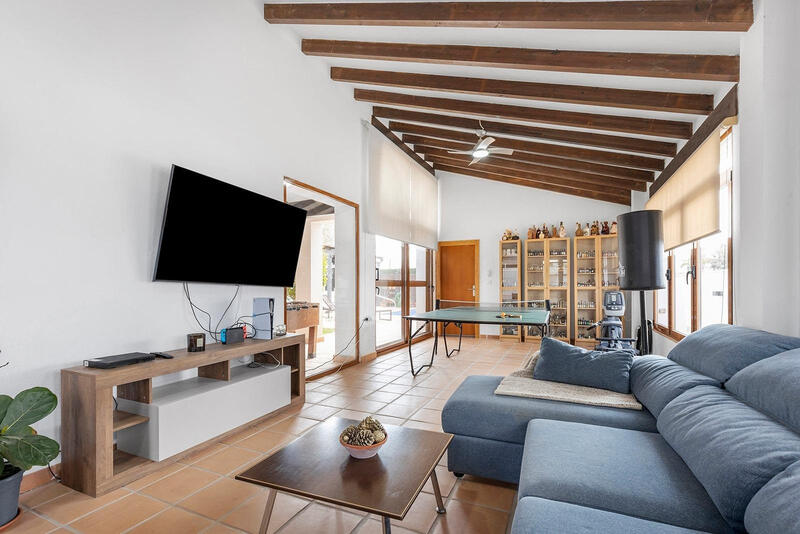 5 bedroom Villa for sale