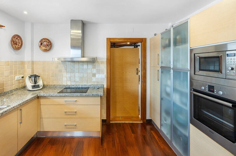 5 bedroom Villa for sale