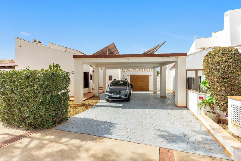5 bedroom Villa for sale
