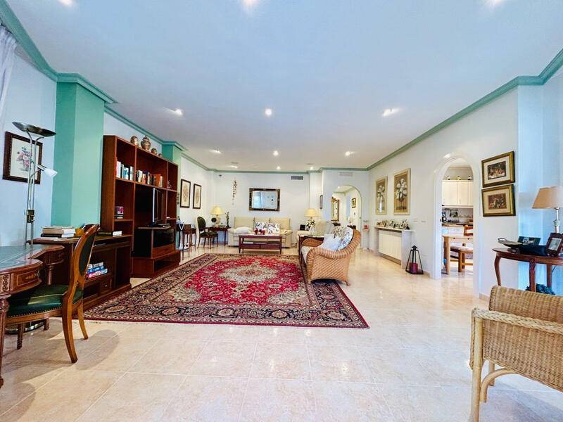 Villa til salg i Orihuela, Alicante