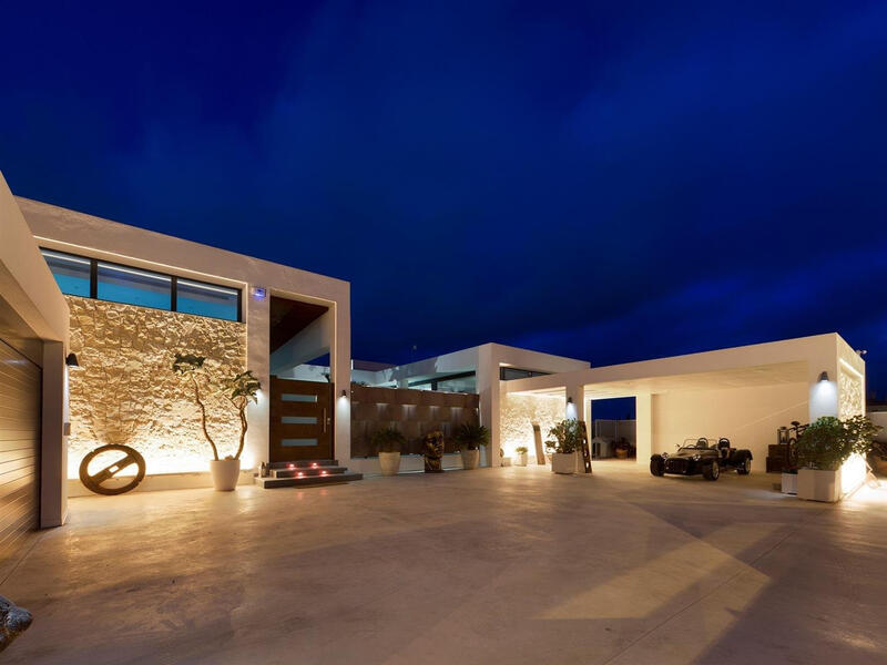 Villa for sale in Los Alcazares, Murcia