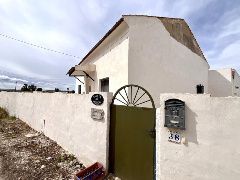 Landsted til salg i Dolores, Alicante